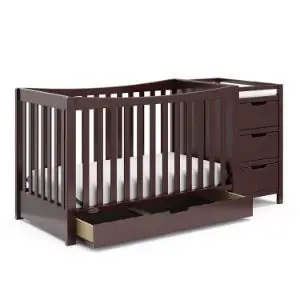 Graco Remi 4-in-1 Convertible Crib and Changer-min