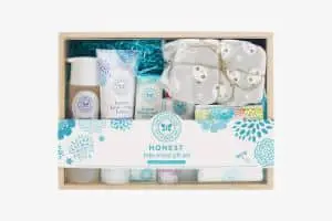 The Honest Company Baby Arrival Gift Set
